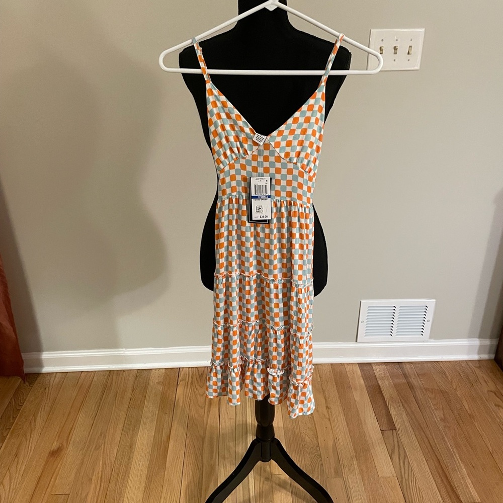 ✨🧡💙🆕Brand new, beautiful summer, orange and blue checker print dress!✨